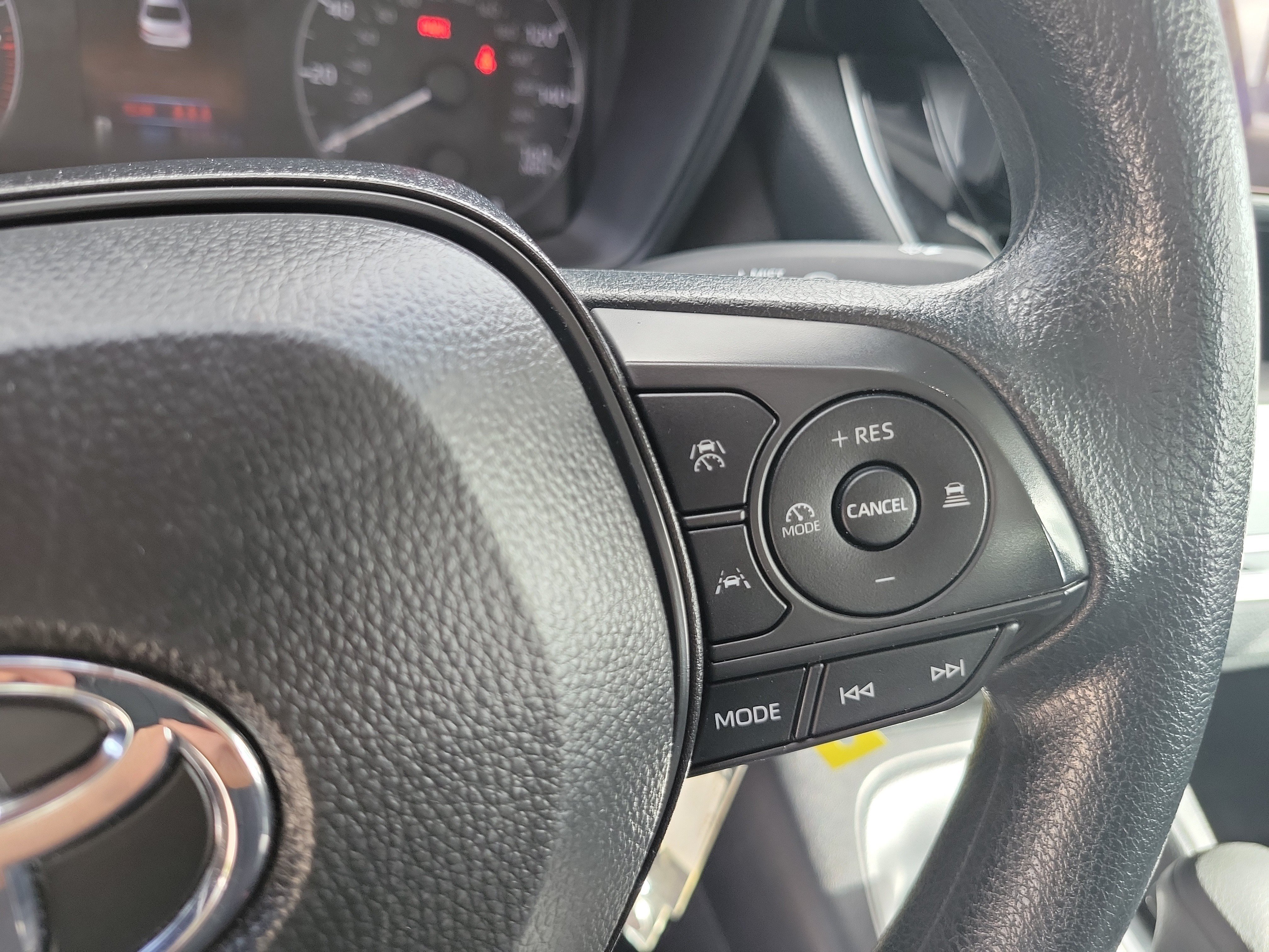 Certified Used 2025 Midnight Black Metallic Toyota LE image 27