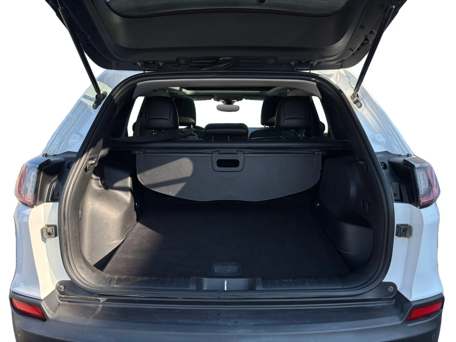 Used 2021 White Jeep Trailhawk image 19