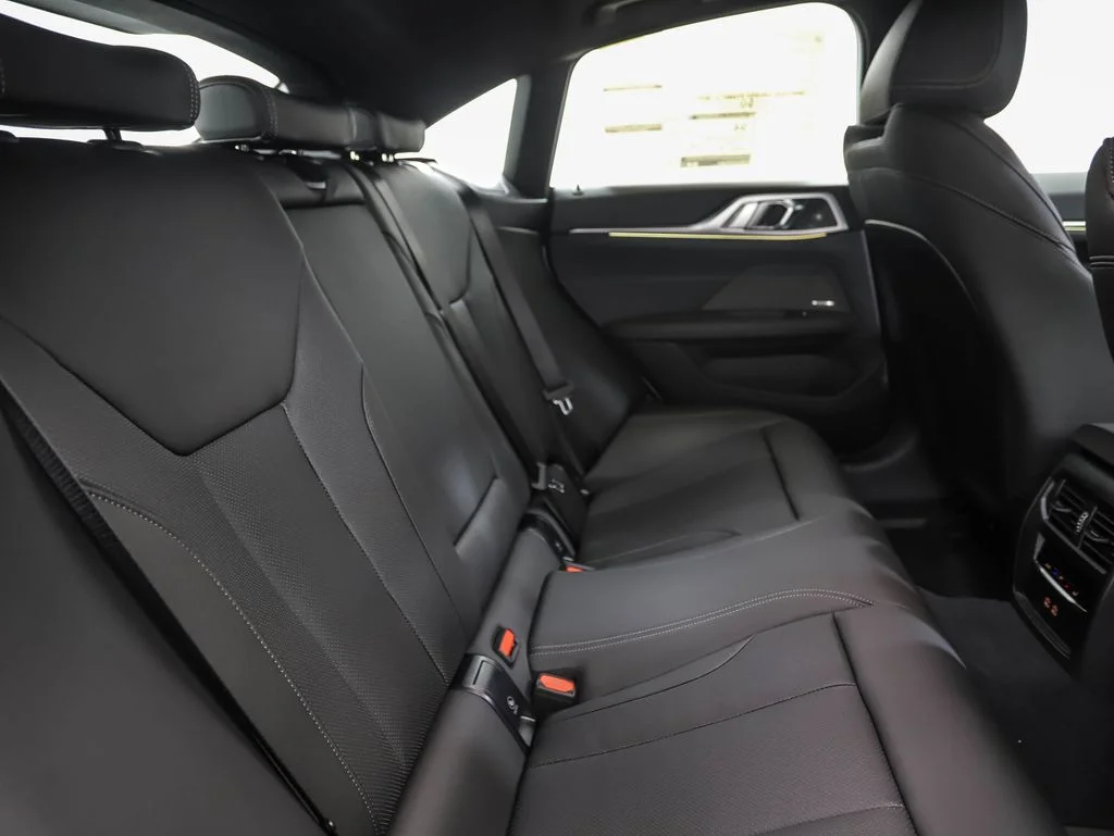 2025 BMW i4 M50 - Photo 26