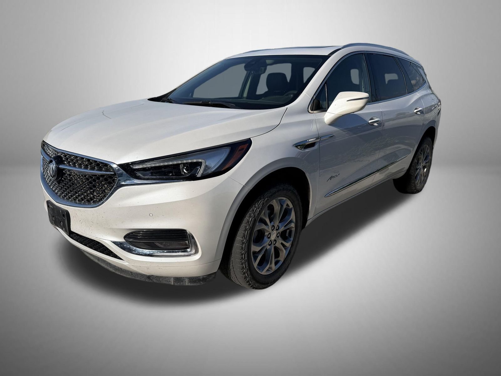 Used 2020 White Buick Avenir image 1