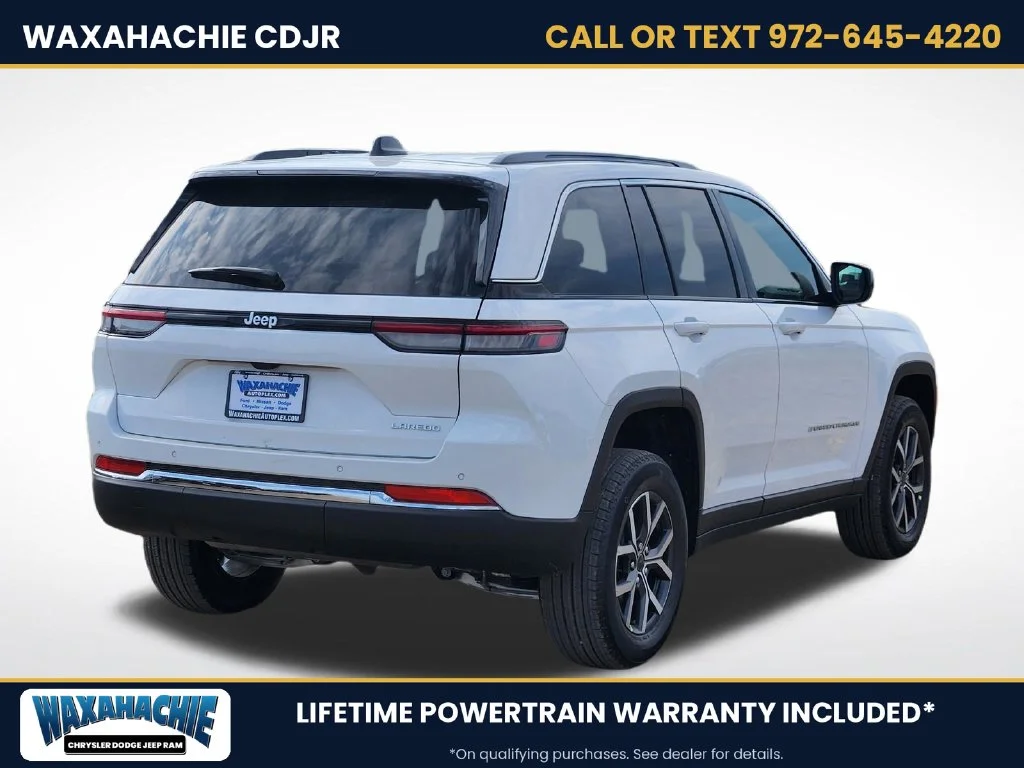 New 2027 Bright White Clear-Coat Paint Jeep Laredo image 5