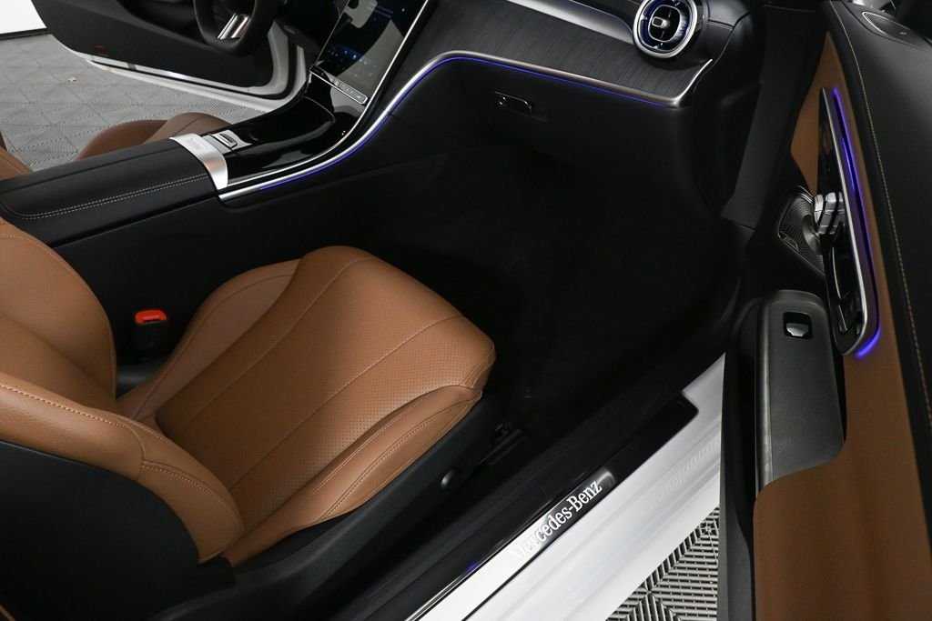 New 2026 Polar White Mercedes-Benz CLE 300 image 19