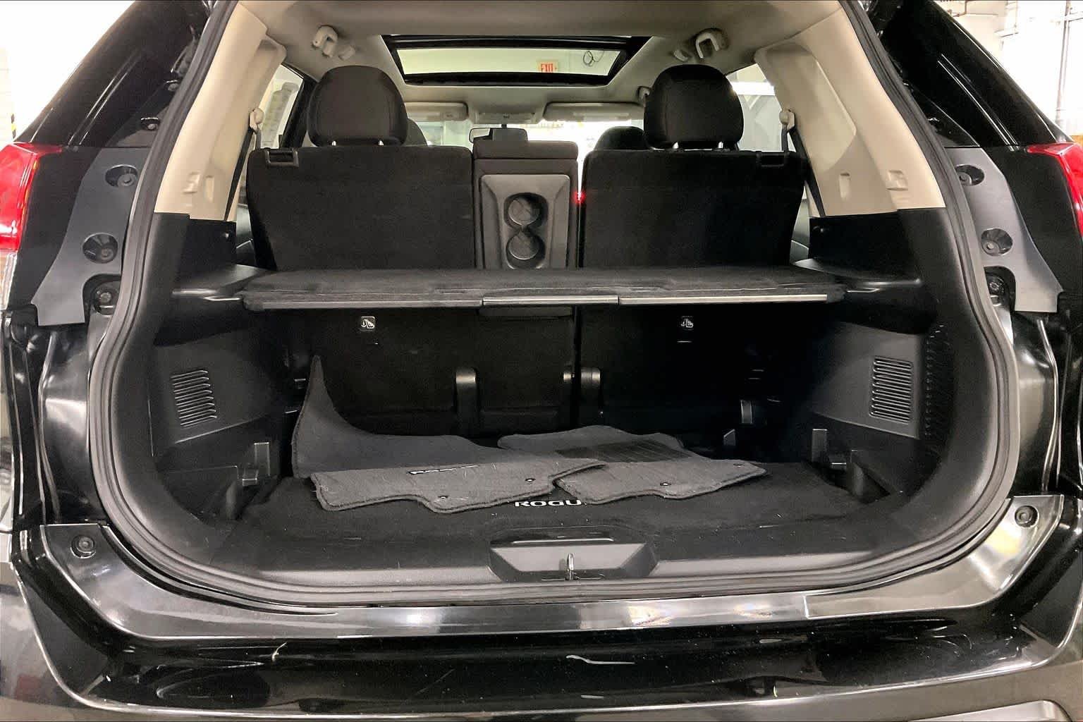 Used 2018 Magnetic Black Nissan SV image 34
