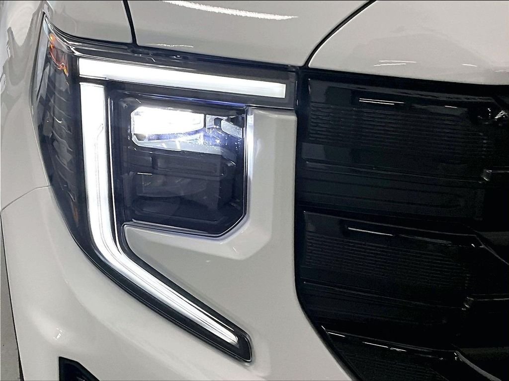 Used 2026 Summit White GMC Elevation image 32