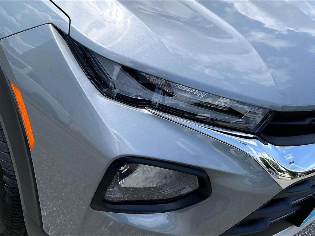 Used 2023 Gray Chevrolet LT image 31