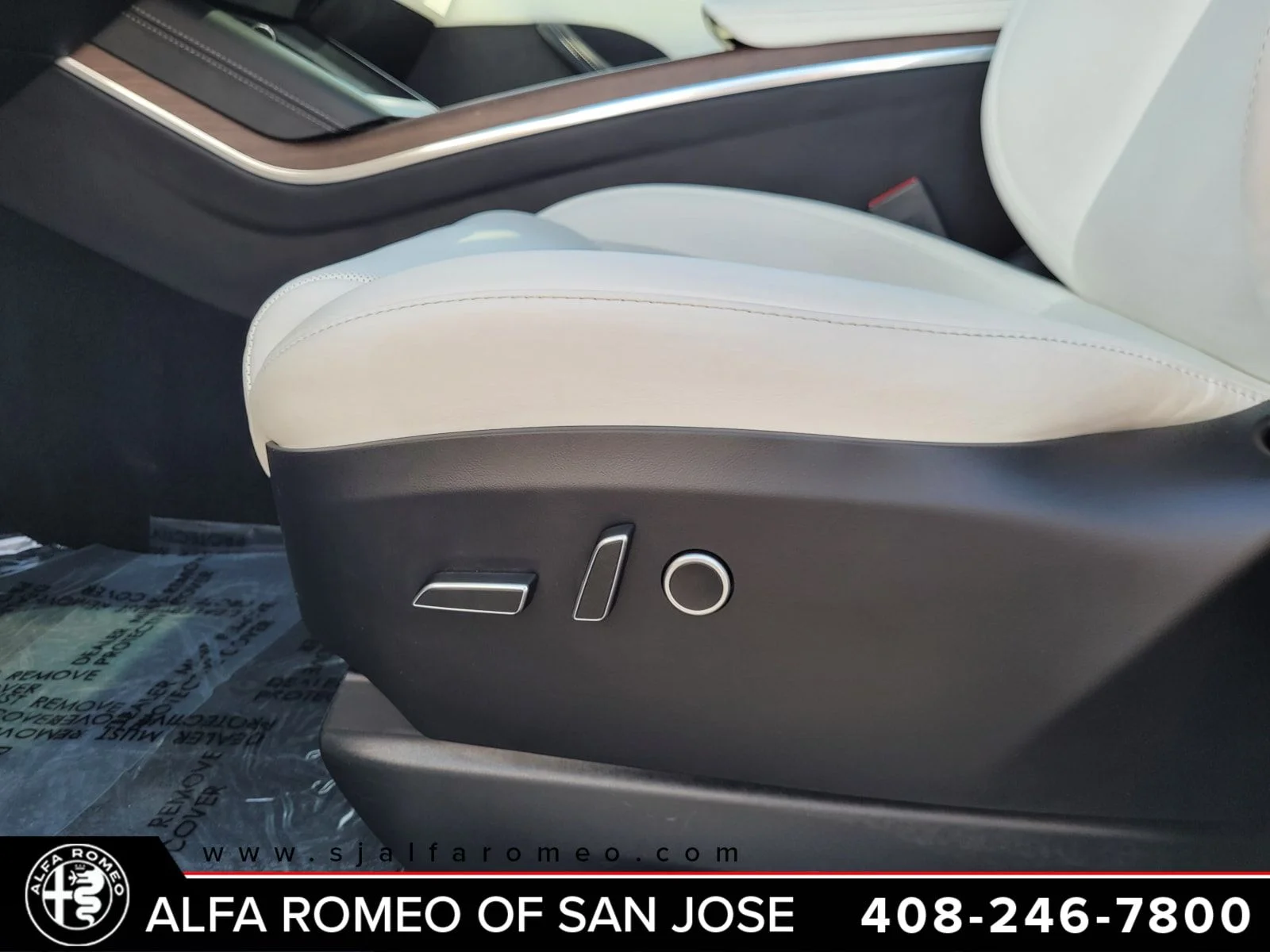 Used 2023  Tesla Base image 23