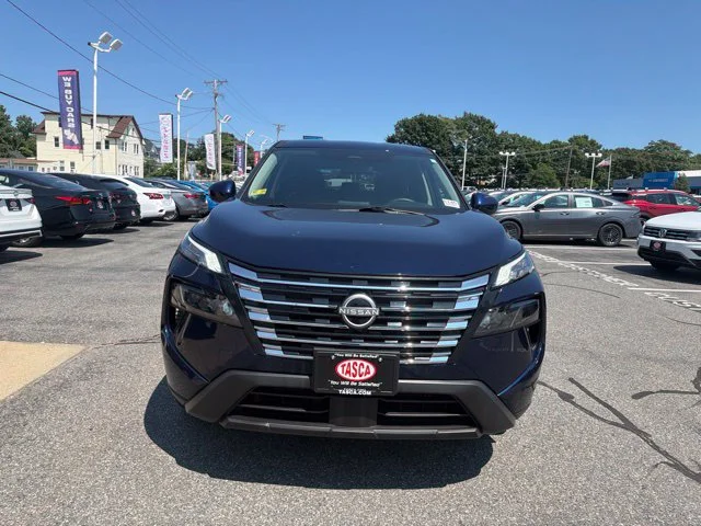 Used 2026 Blue Nissan SV image 3