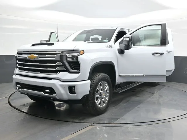 New 2026 Polar White Tricoat Chevrolet High Country image 19
