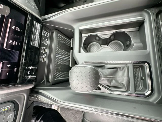 New 2026 Silver Zynith Exterior Paint RAM RHO image 23