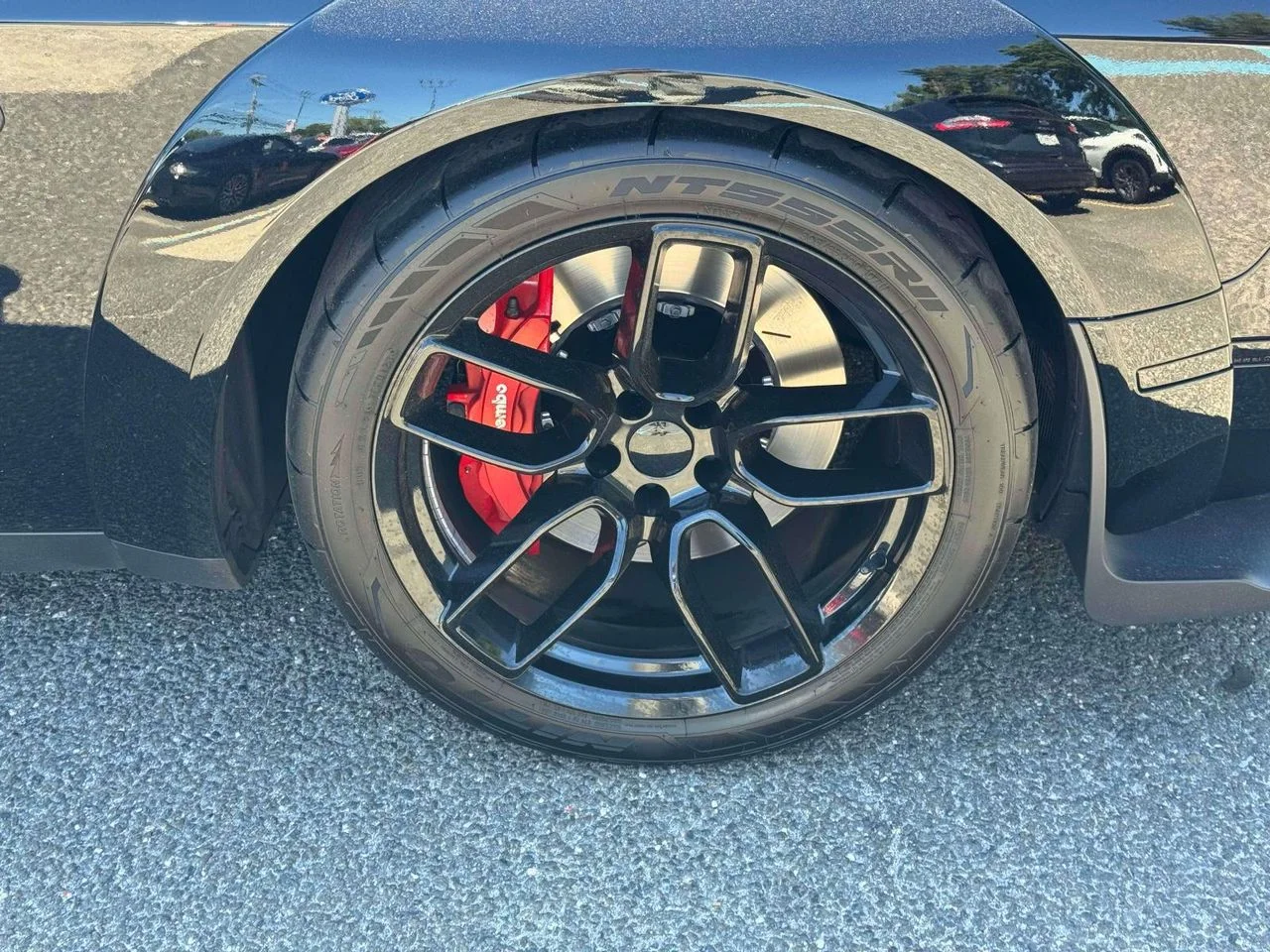 Used 2016 Pitch Black Clearcoat Dodge SRT Hellcat image 9