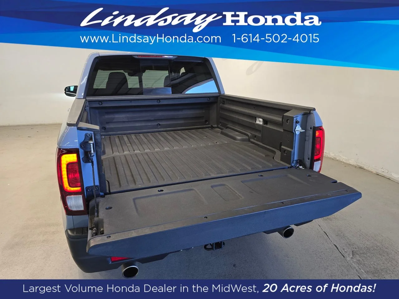 Used 2023  Honda RTL image 10