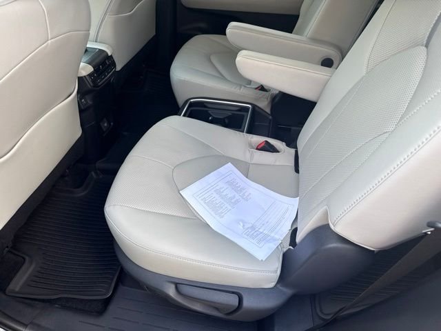Used 2025 Black Toyota Platinum image 19