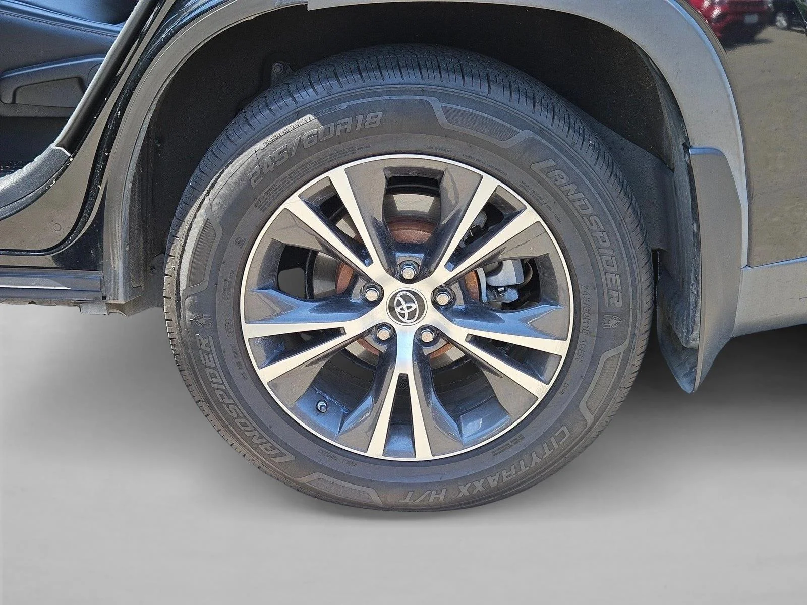 Used 2016 Midnight Black Metallic Toyota XLE image 19