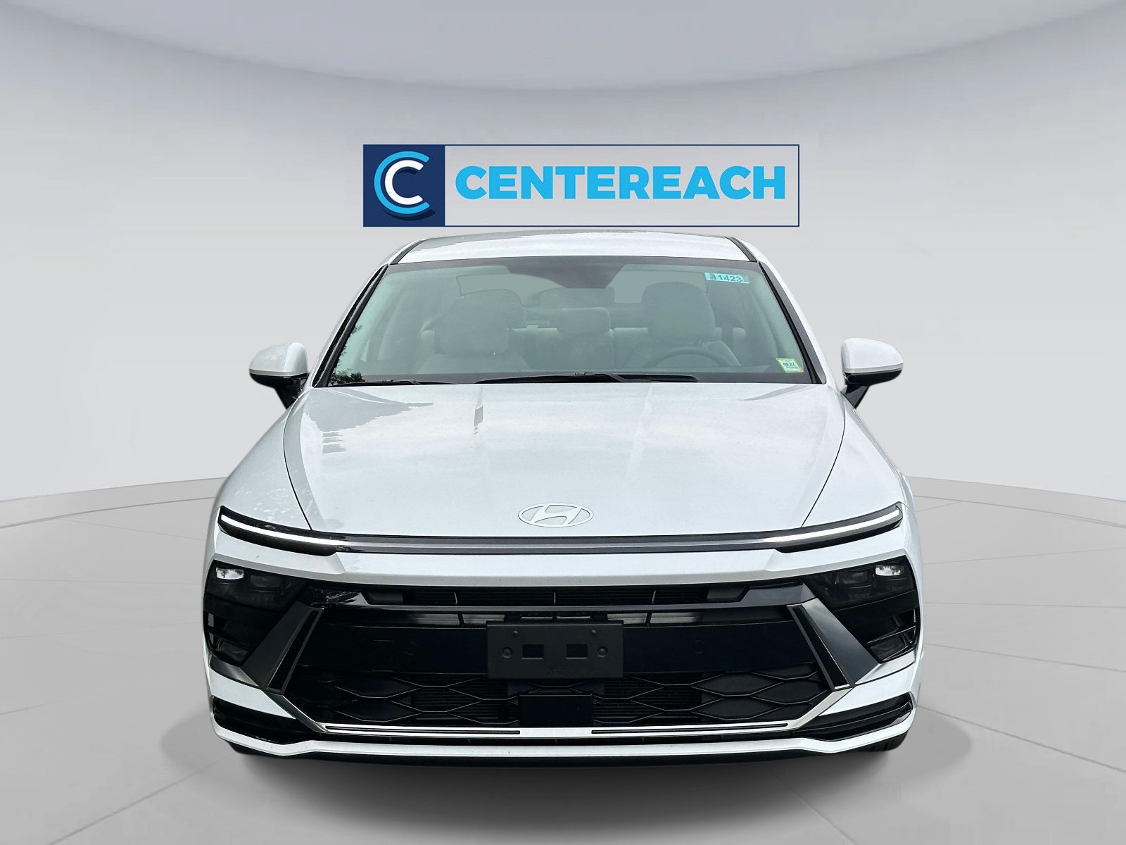 Certified Used 2025 White Hyundai SEL image 2