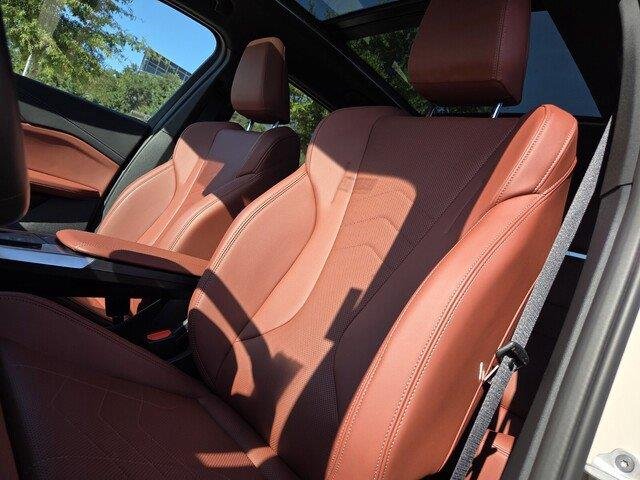 Used 2026 Dune Grey Metallic BMW xDrive28i image 11