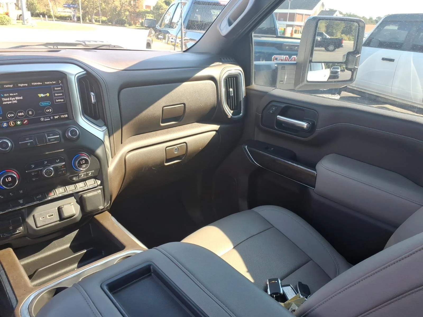 2021 Chevrolet Silverado 2500HD LTZ - Photo 14