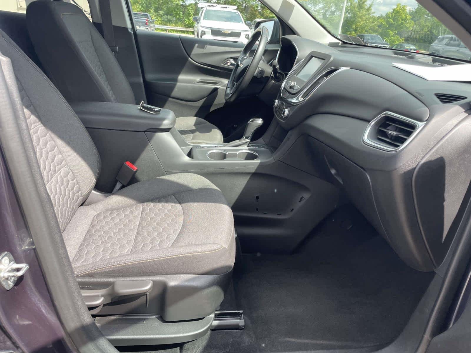 Used 2018 STORM BLUE METALLIC Chevrolet LT image 28
