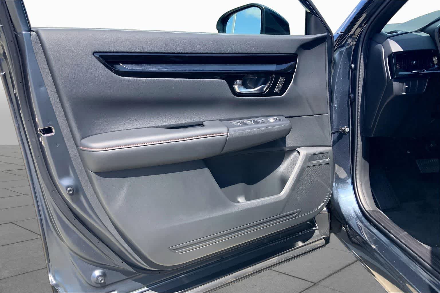 New 2027 Meteorite Gray Metallic Honda Sport Touring Hybrid AWD image 10