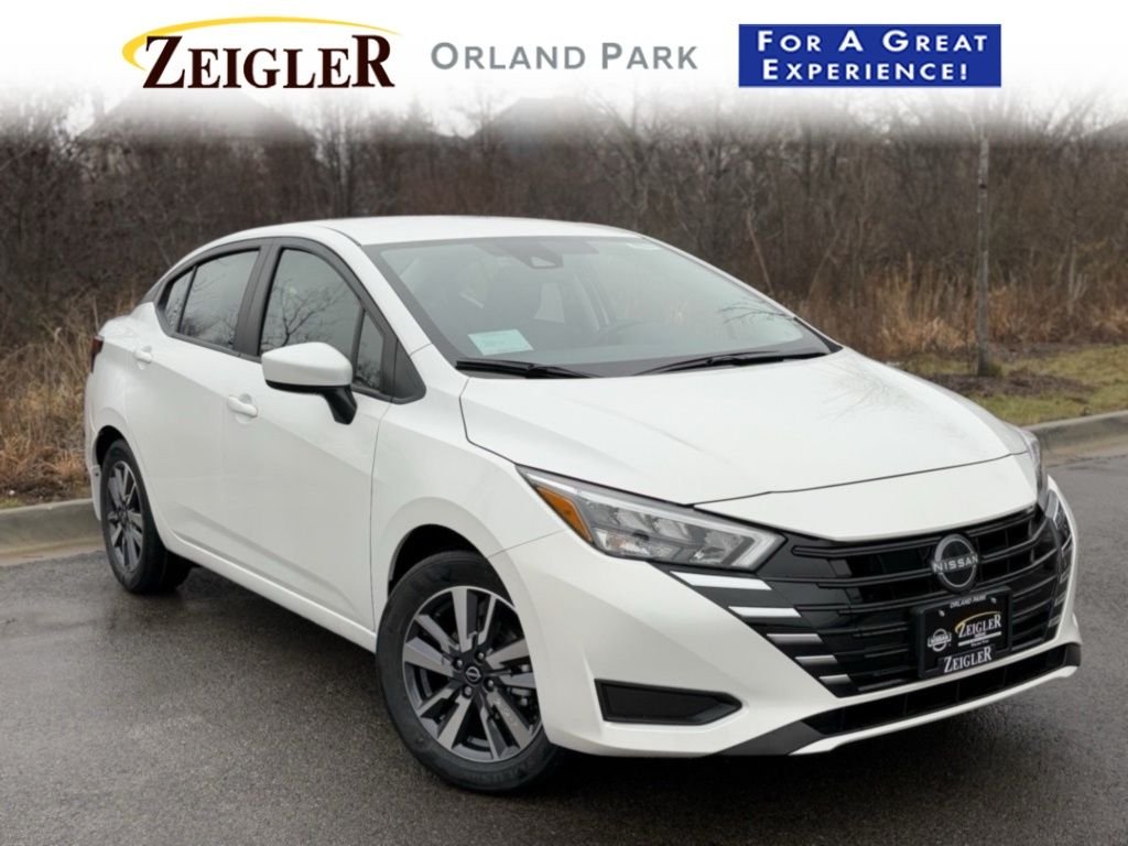 2025 Nissan Versa 1.6 SV CVT's photo
