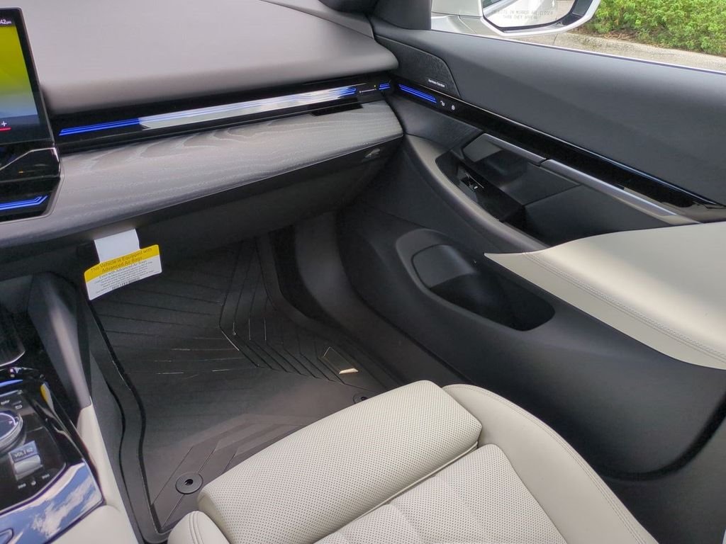 2026 BMW 5 Series 530i - Photo 17