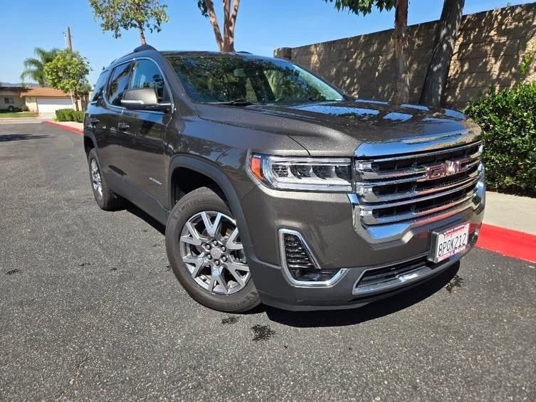 Used 2020 Gray GMC SLT image 1