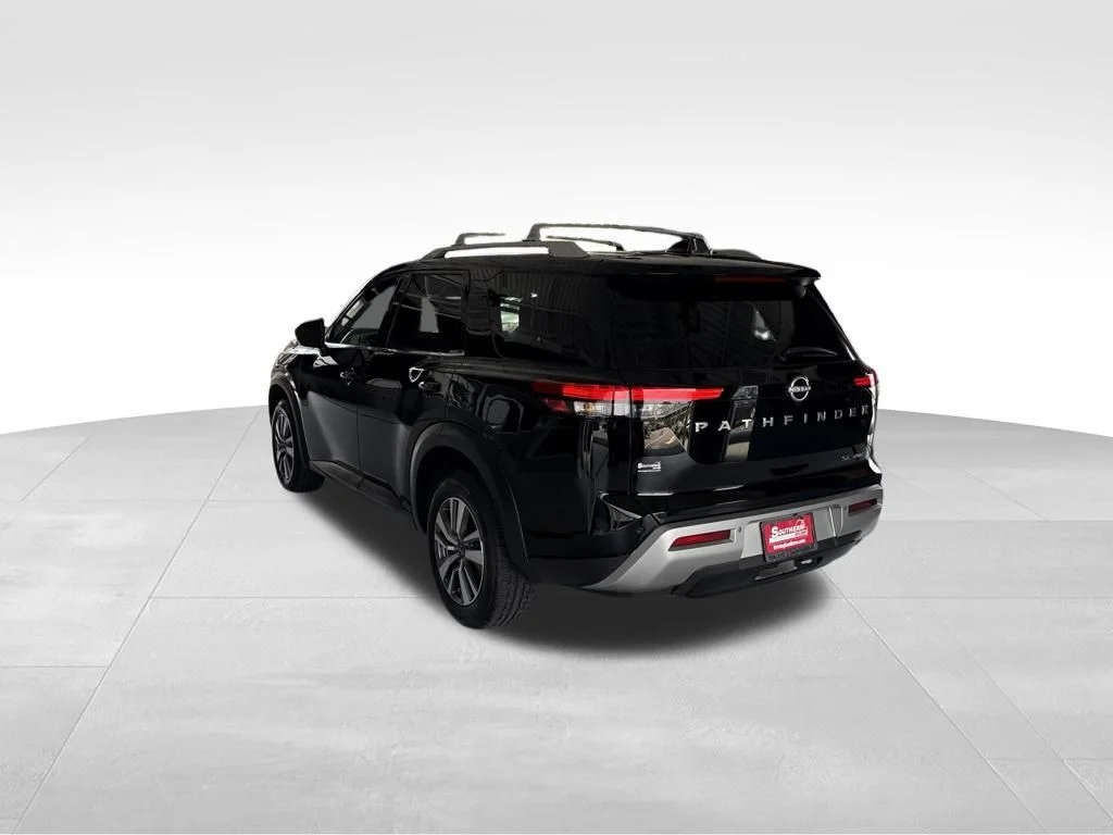 Used 2023 Black Nissan SL image 3