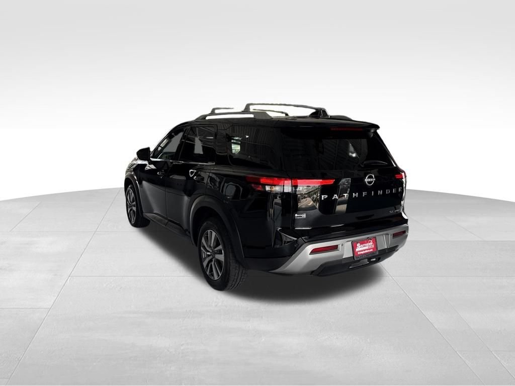 Used 2023 Black Nissan SL image 3