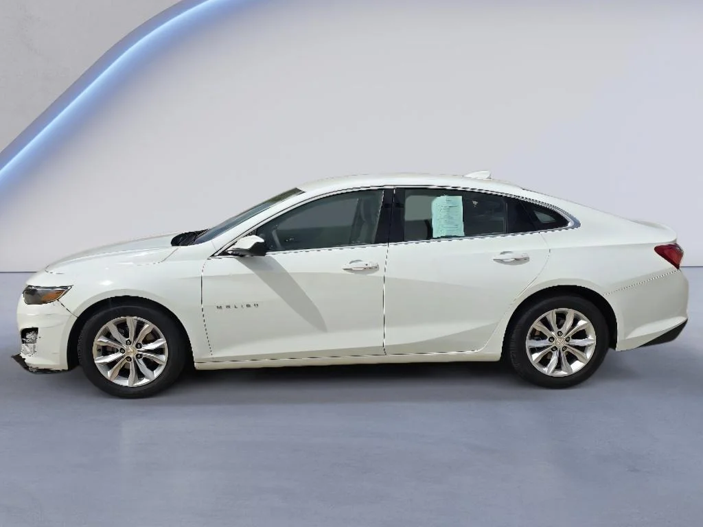 Used 2022 Summit White Chevrolet LT image 2