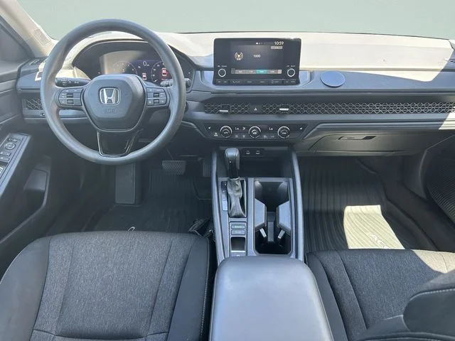 Used 2023  Honda EX image 17
