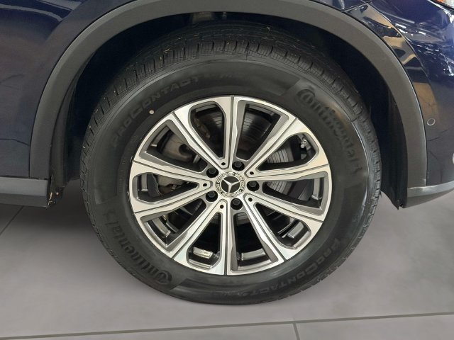 Used 2024 Blue Mercedes-Benz GLC 300 image 8
