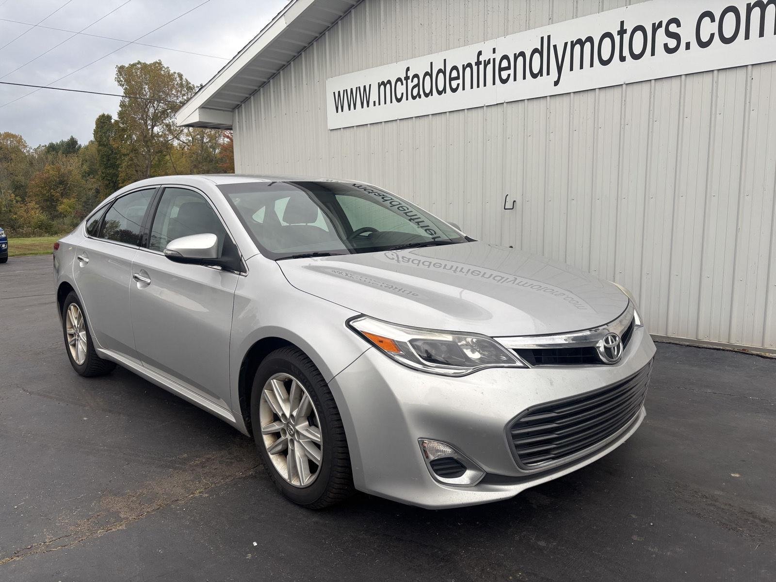 Used 2014  TOYOTA  image 2