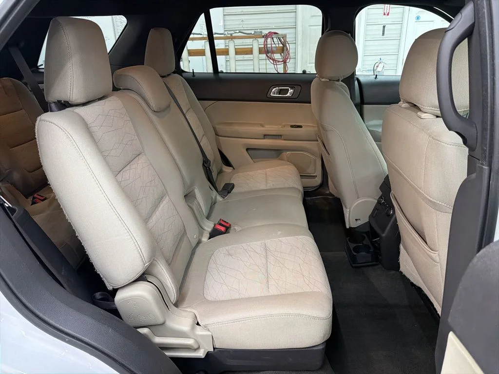 Used 2014 White Ford Base image 20