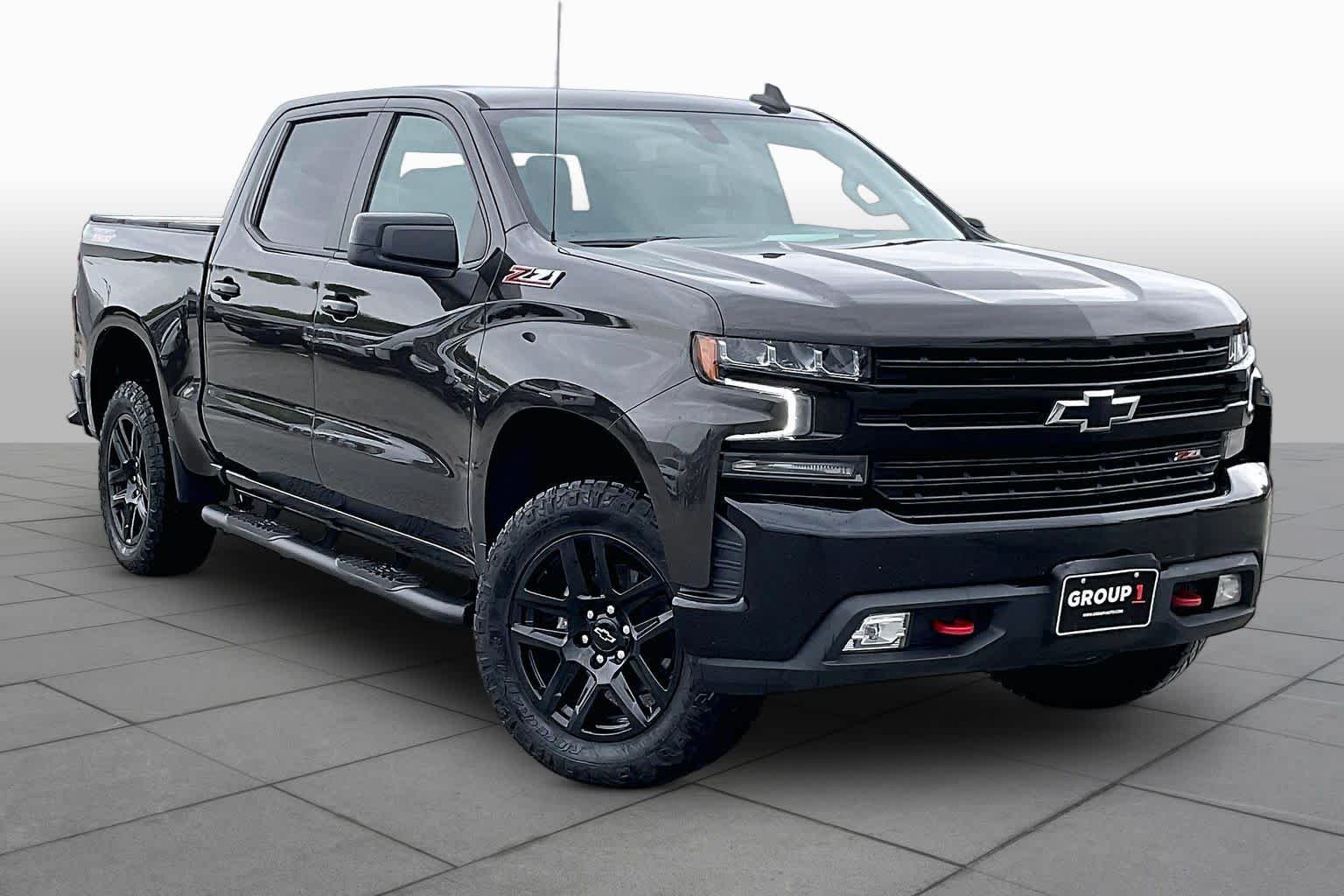 Used 2021 OXFORD BROWN METALLIC Chevrolet LT Trail Boss image 3