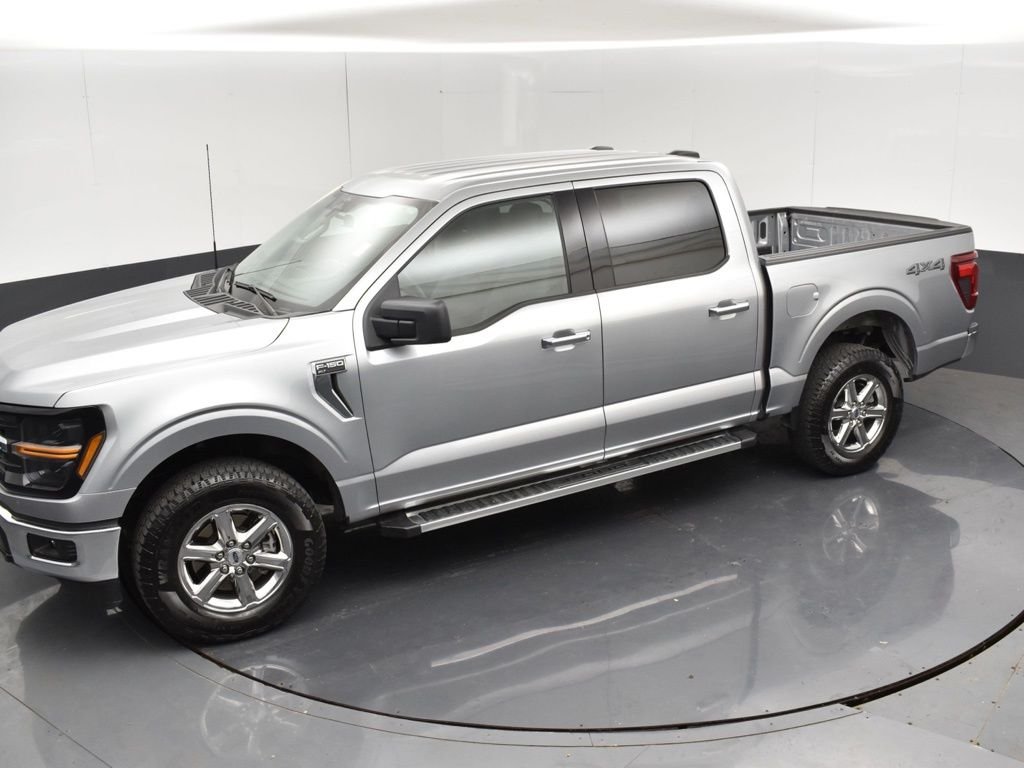 Used 2025 Silver Ford XLT image 32
