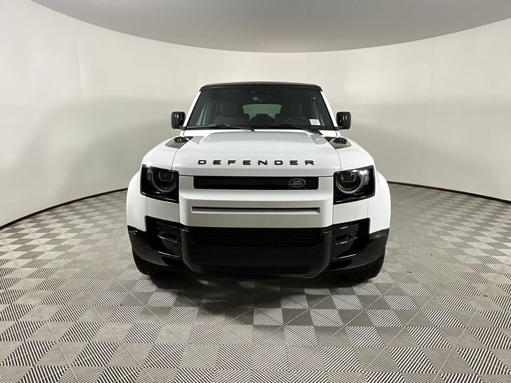 New 2026 Fuji White Land Rover X-Dynamic SE image 8