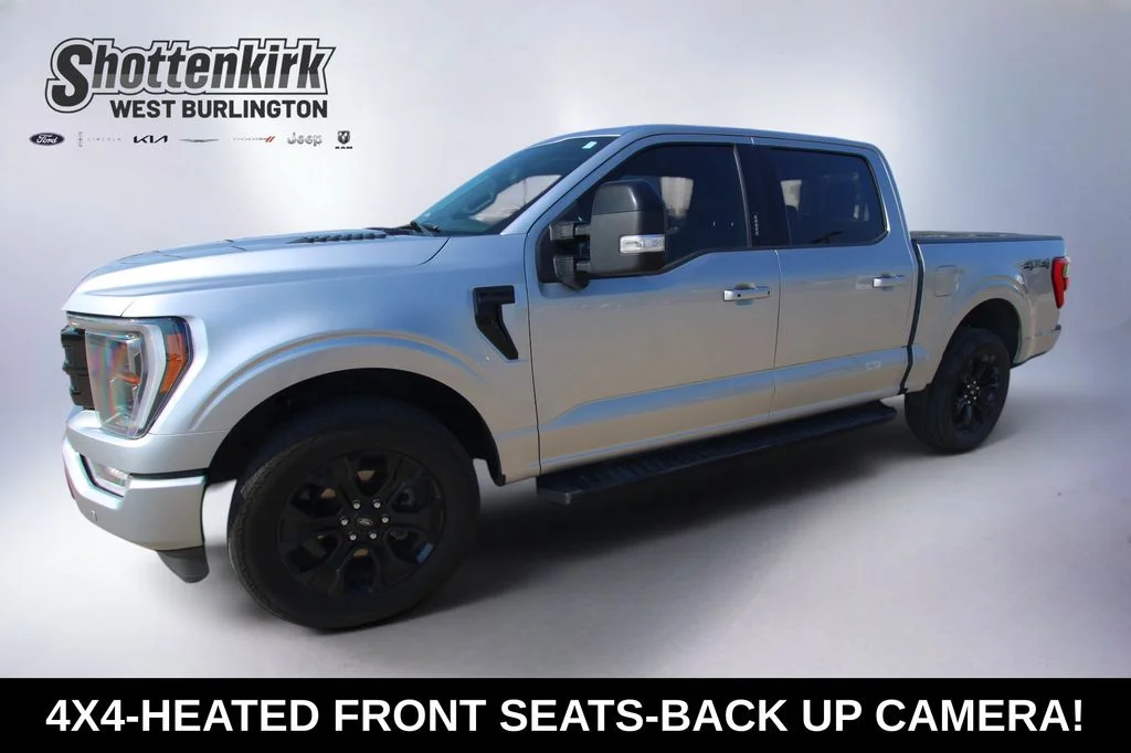 Used 2023  Ford Lariat image 1