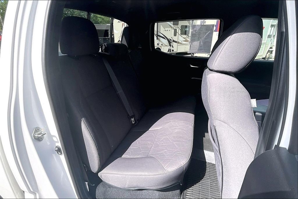 Used 2018 White Toyota TRD Off-Road image 23