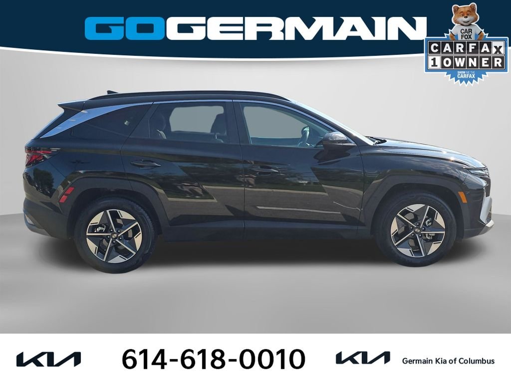 Used 2025 Black Hyundai SEL image 7