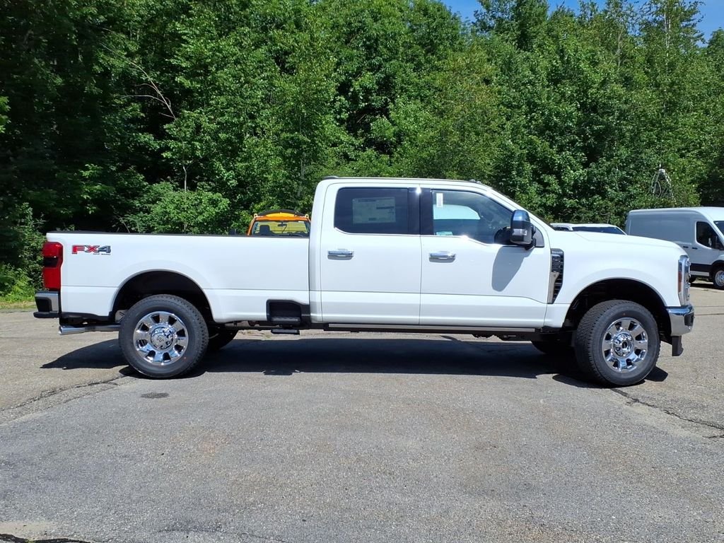 New 2026 Star White Metallic Tri-Coat Ford F-250® King Ranch® image 4