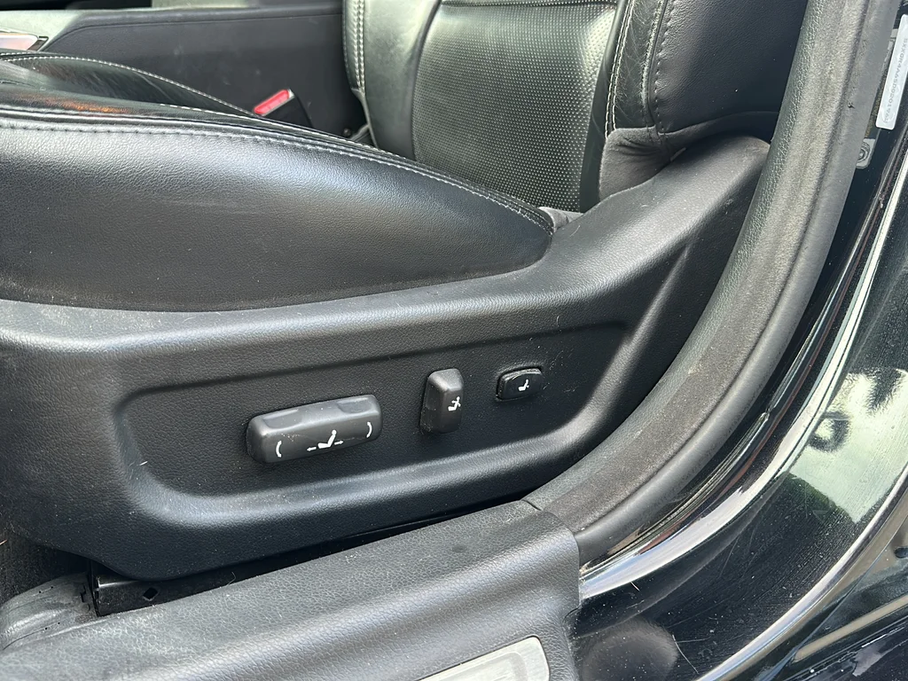 Used 2013 Black Kia SX image 17