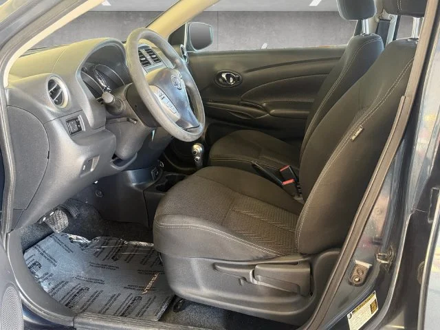Used 2017 Blue Nissan 1.6 SV image 19