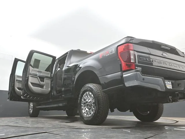Used 2021 Black Ford XLT image 52