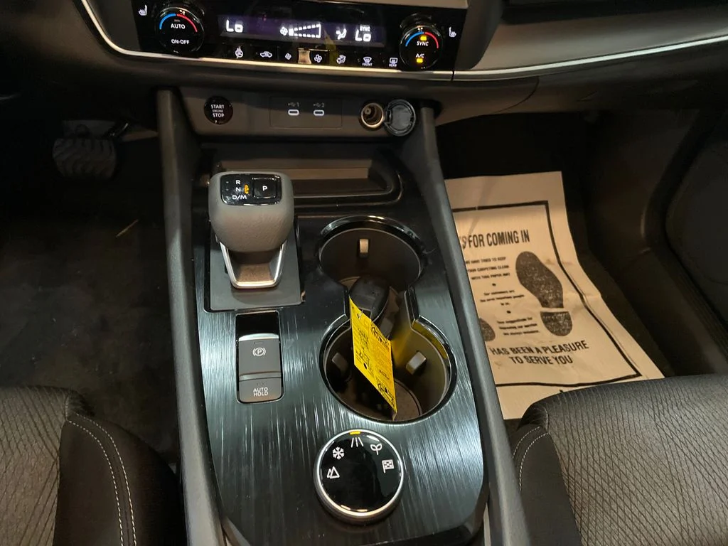 New 2026 Boulder Gray Pearl Nissan SV image 21