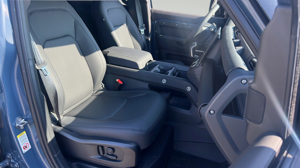 2026 Land Rover Defender X-Dynamic SE - Photo 27