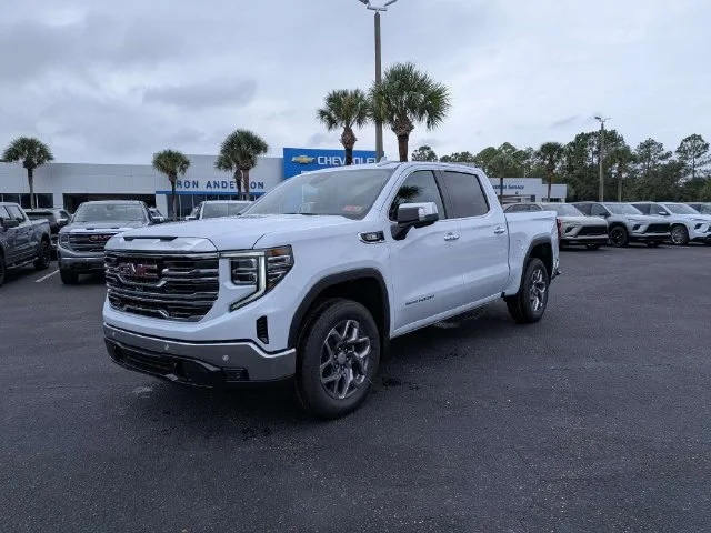 New 2026 Glacier White Tricoat GMC SLT image 7