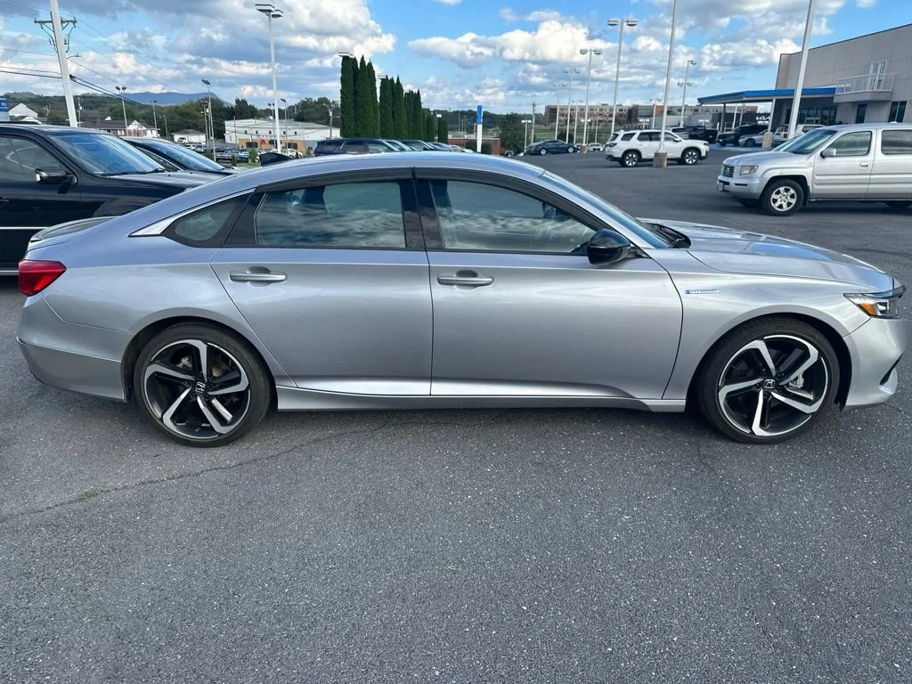 Certified Used 2022 Lunar Silver Metallic Honda HYBRID SPORT image 28