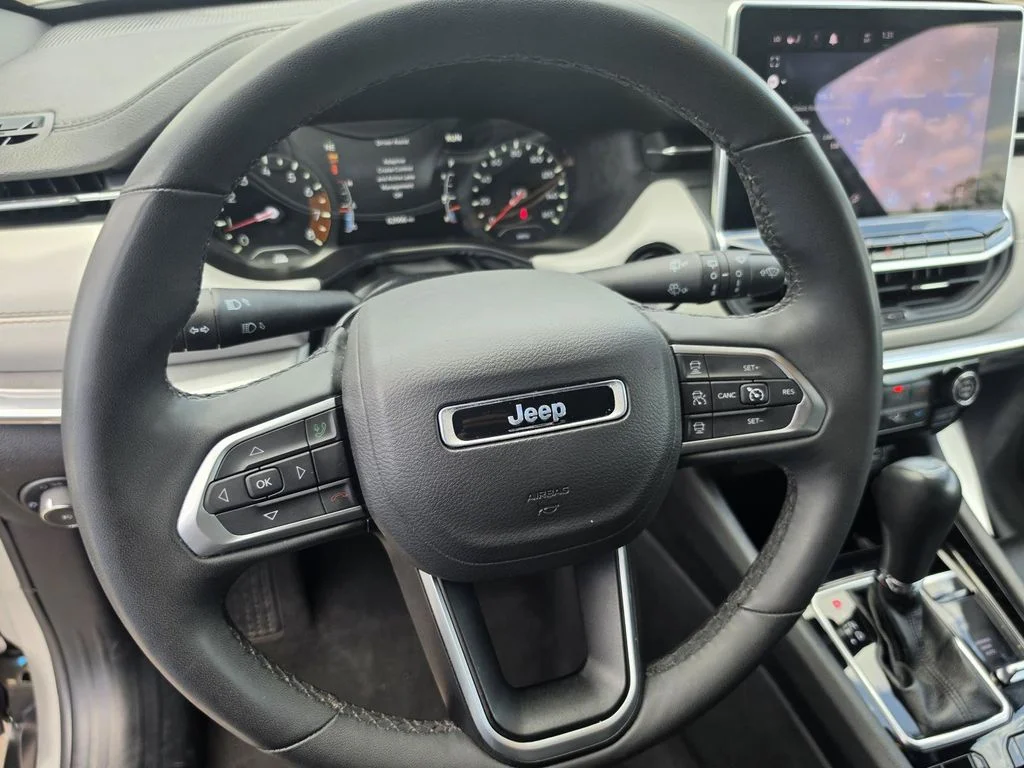 Used 2024 Gray Jeep Limited image 14