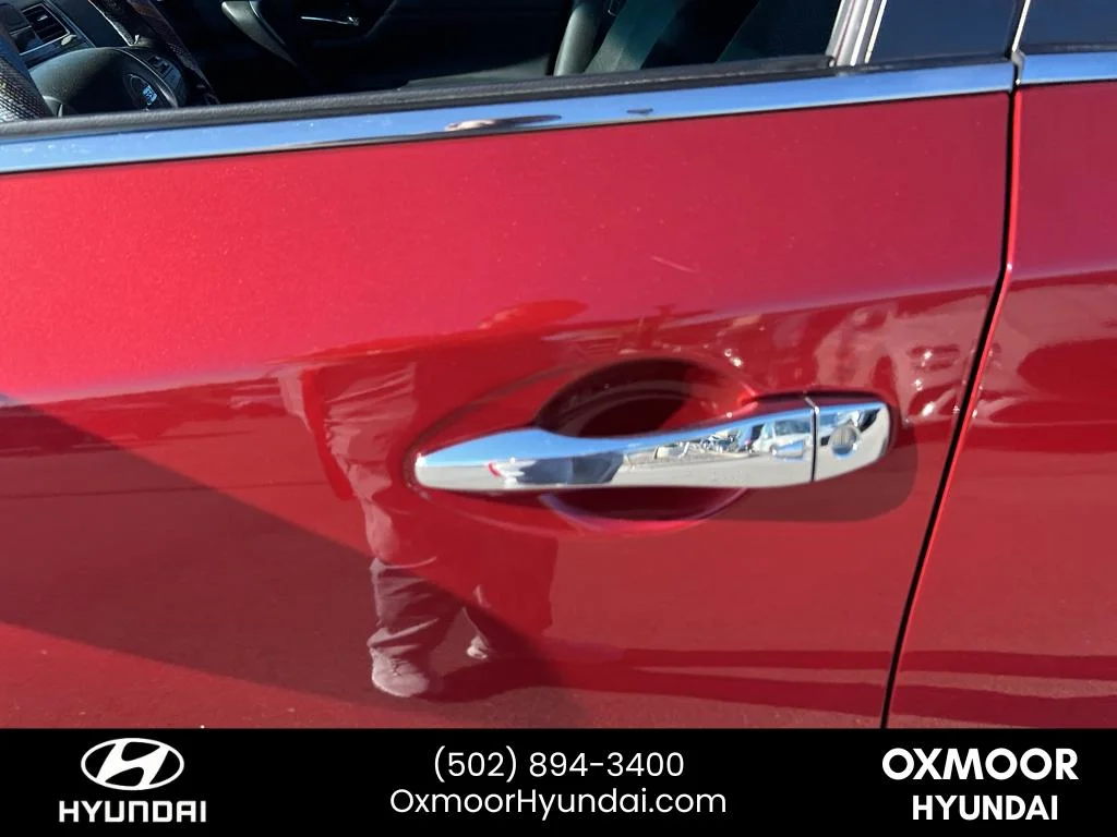 Used 2015 Cayenne Red Nissan 2.5 SV image 5