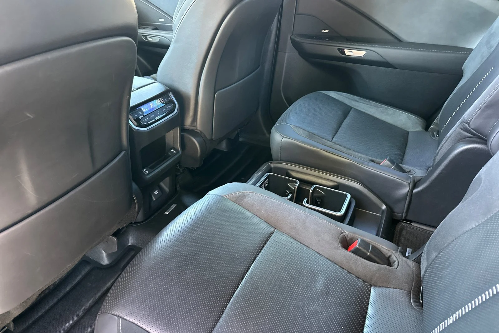 Used 2024 Silver Lexus 550h+ Luxury image 7