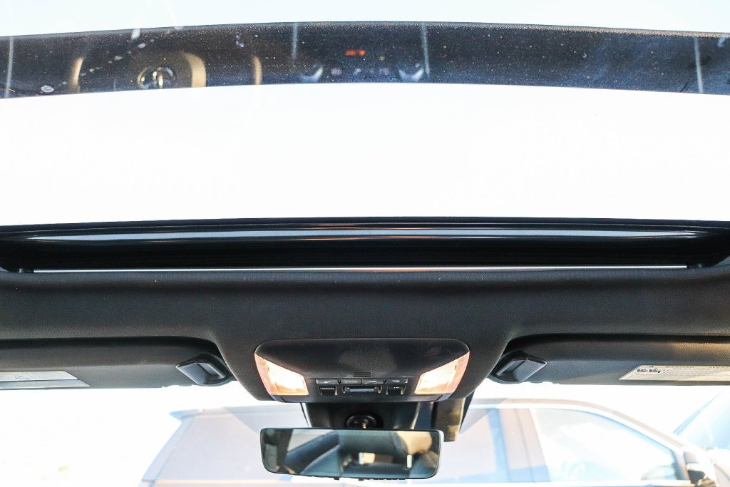 Used 2021 Midnight Black Metallic Toyota XSE image 18
